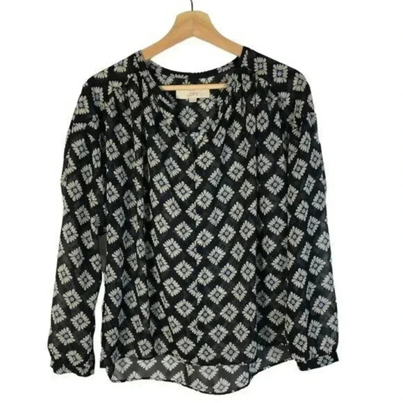Ann Taylor LOFT Black & White Floral Long Sleeve Blouse XS - Picture 1 of 4
